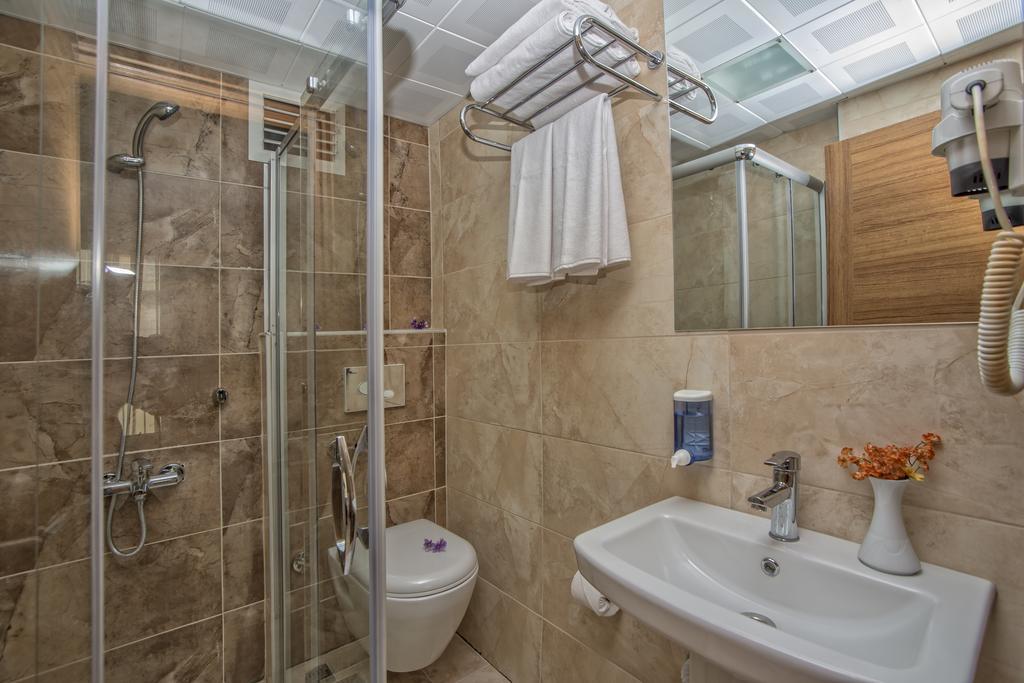 Mandalin Hotel Antalya Rum bild